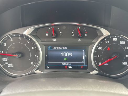 Used 2024 GMC Terrain SLE image 15