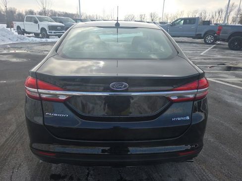 Used 2018 Ford Fusion S image 8