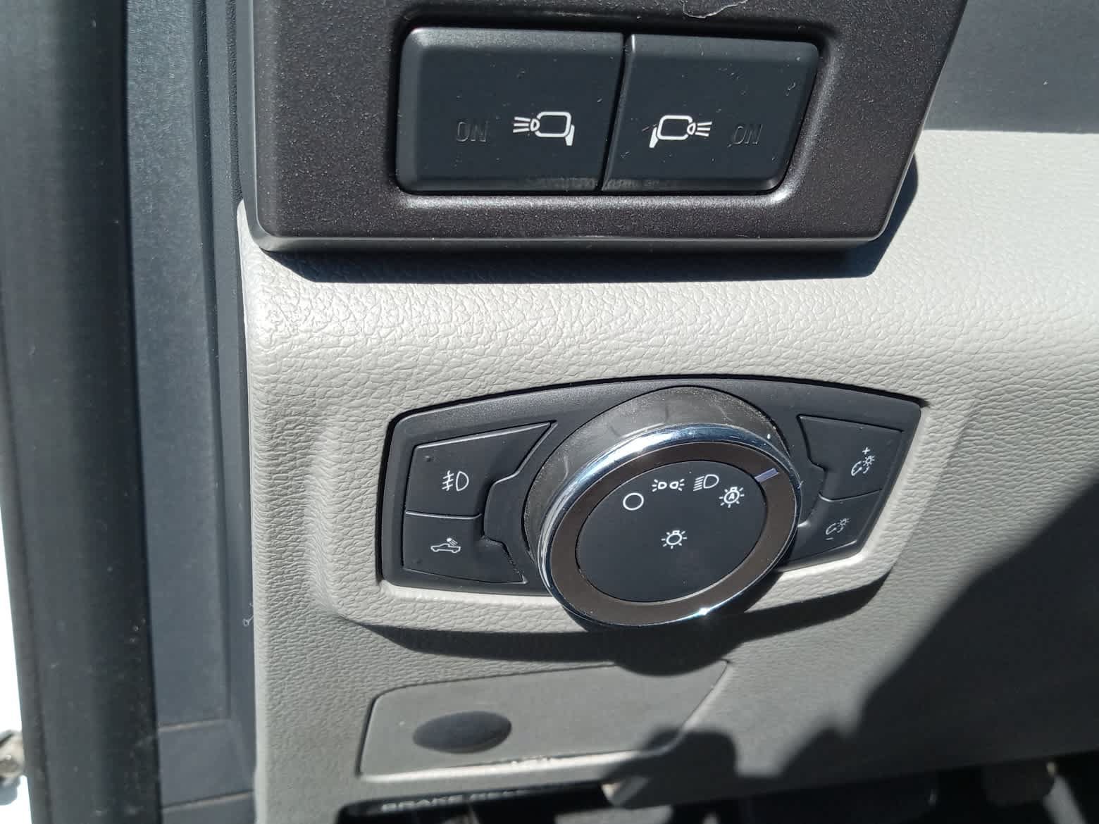 Used 2022 Ford F250 XLT w/ XLT Premium Package AWD/4WD image 20