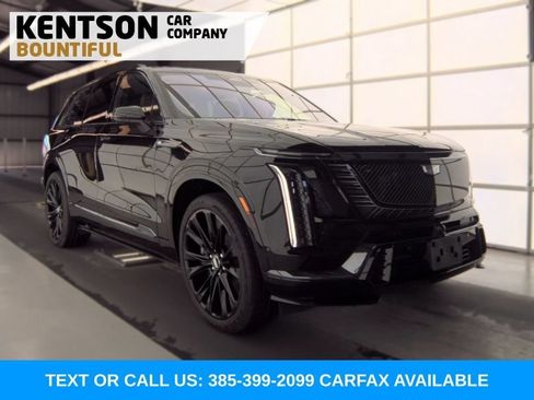 Used 2026 Cadillac Vistiq Platinum AWD/4WD image 3