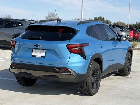 New 2026 Chevrolet Trax ACTIV w/ Sunroof Package FWD image 4