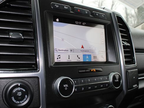 Used 2019 Ford Expedition Max Platinum image 30