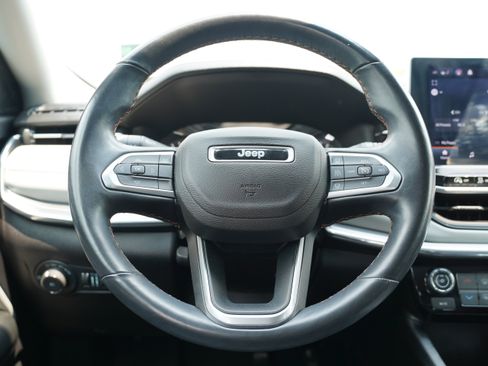 Used 2022 Jeep Compass Limited AWD/4WD image 17
