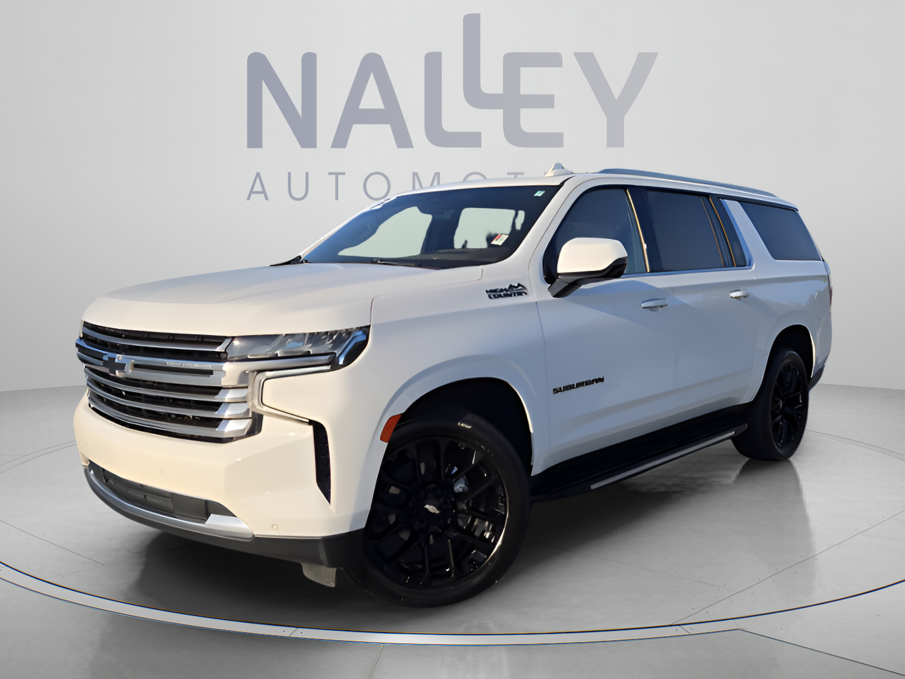 Used 2022 Chevrolet Suburban High Country RWD image 1