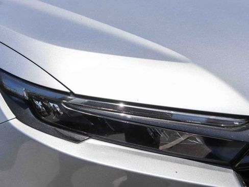 Used 2024 Honda CR-V Sport image 6