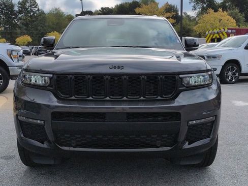 New 2025 Jeep Grand Cherokee L Limited w/ Luxury Tech Group II RWD image 8