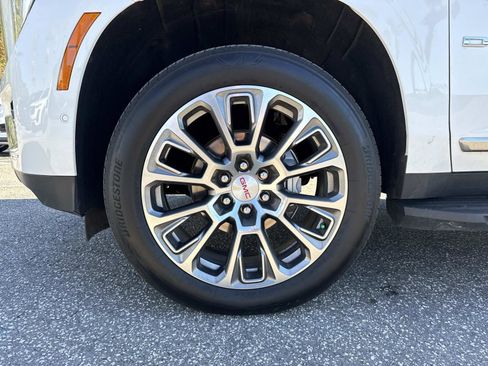 Used 2025 GMC Yukon Denali image 10