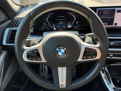 Certified 2024 BMW X5 xDrive40i w/ M Sport Package AWD/4WD image 11