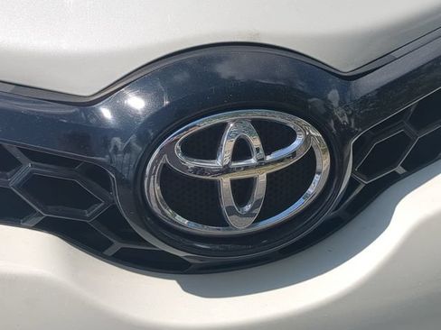 Used 2018 Toyota Corolla iM FWD image 13