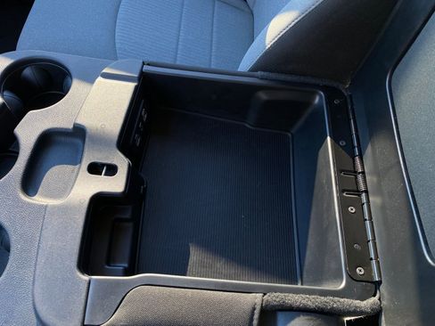 Used 2023 RAM 1500 Classic SLT image 19