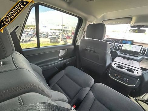 Used 2025 Ford Expedition Max Active RWD image 56