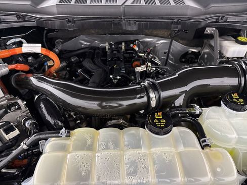 Used 2024 Ford F150 XLT w/ Mobile Office Package image 31