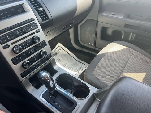 Used 2009 Ford Flex SE image 26