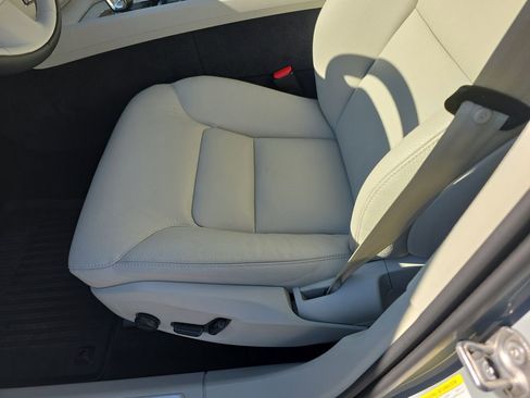 Used 2025 Volvo XC60 T8 Core w/ Protection Package Premier image 20