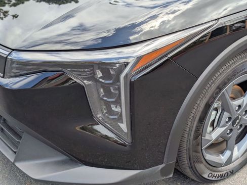 Used 2025 Kia K4 FWD image 11