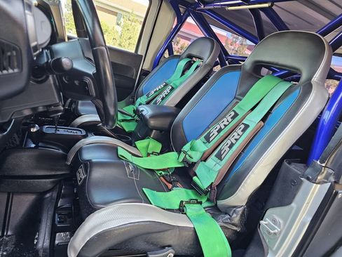 Used 2012 Jeep Wrangler Sport w/ Connectivity Group image 17