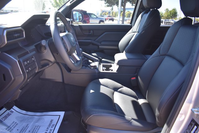 Used 2026 Toyota 4Runner SR5 AWD/4WD image 13