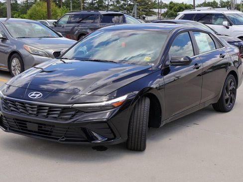 New 2026 Hyundai Elantra SEL Sport FWD image 29