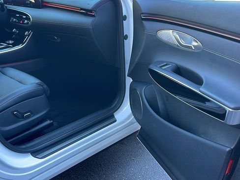 Used 2026 Genesis GV70 2.5T image 33