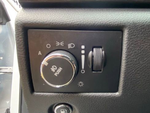 Used 2014 Jeep Grand Cherokee Laredo w/ Quick Order Package 23E image 16