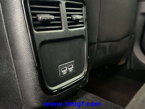 Used 2021 Dodge Charger SXT w/ Blacktop Package image 22