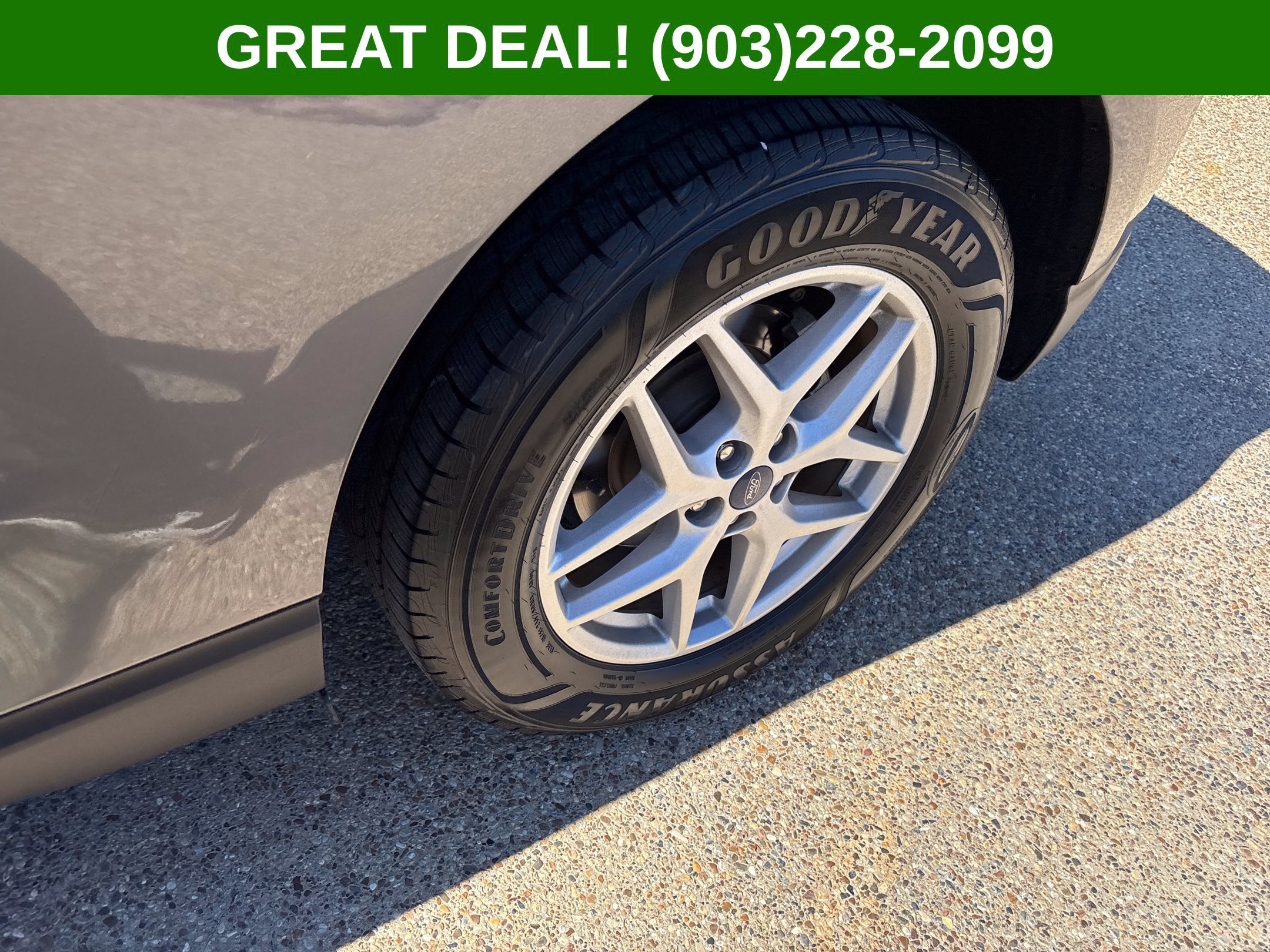 Used 2021 Ford Edge SEL w/ Convenience Package FWD image 17