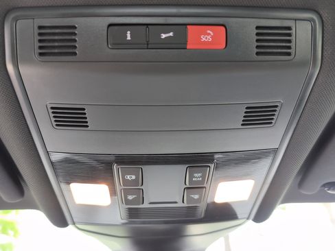 Used 2026 Volkswagen Jetta Sport FWD image 41