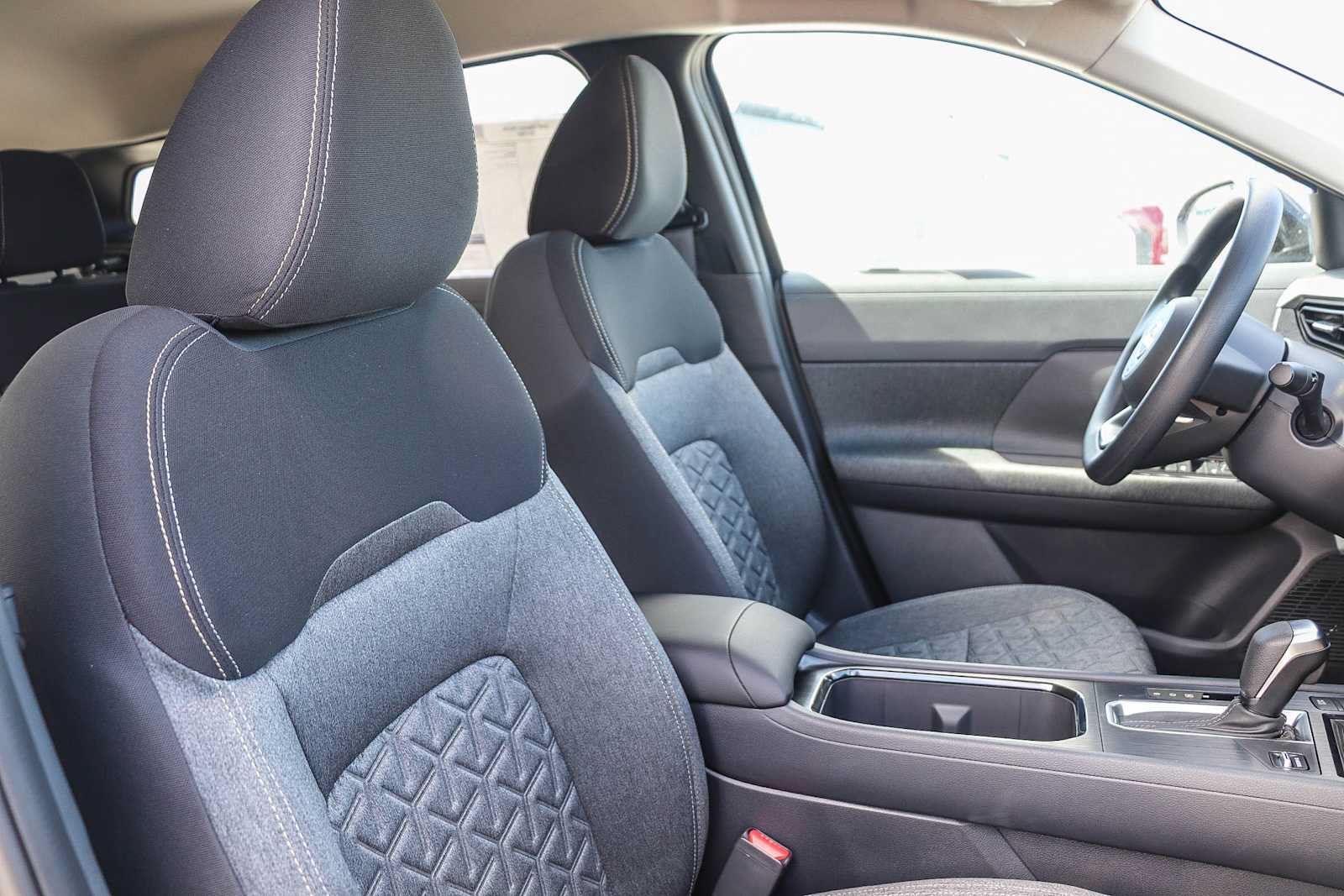 New 2027 Nissan Kicks SV FWD image 19