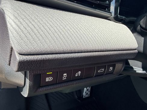 New 2026 Toyota Camry SE FWD image 28