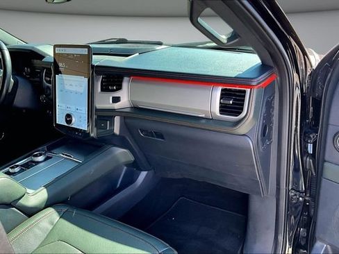Used 2022 Ford Expedition Timberline AWD/4WD image 27