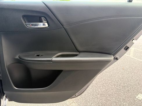 Used 2015 Honda Accord EX image 46