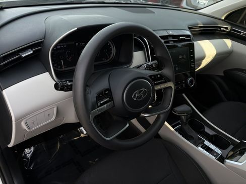 Certified 2024 Hyundai Tucson SE FWD image 21