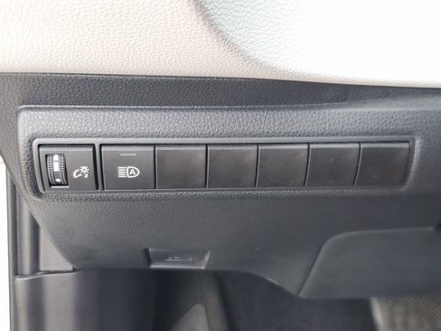 Used 2024 Toyota Corolla SE image 21