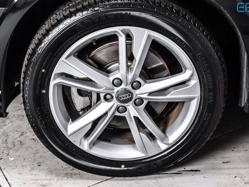 Used 2020 Audi Q3 2.0T Premium w/ Convenience Package image 11