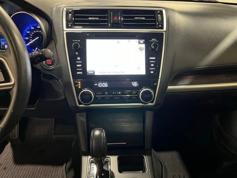 Used 2018 Subaru Outback 2.5i Limited AWD/4WD image 33