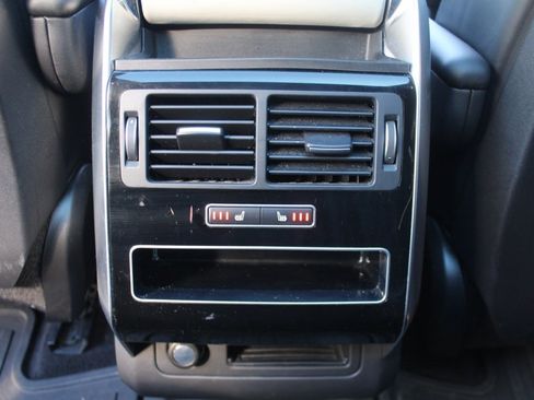 Used 2016 Land Rover Range Rover Sport HSE image 39