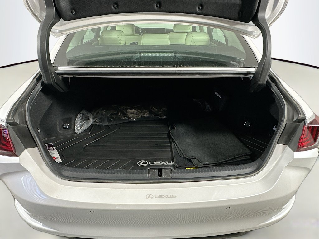 Used 2022 Lexus ES 350 Ultra Luxury w/ Accessory Package 2 FWD image 28