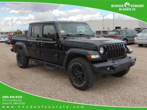 Used 2021 Jeep Gladiator Sport image 1