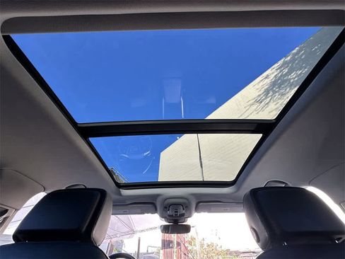 Used 2019 Audi e-tron Prestige w/ Prestige Package image 13