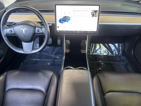 Used 2018 Tesla Model 3 Long Range RWD image 15