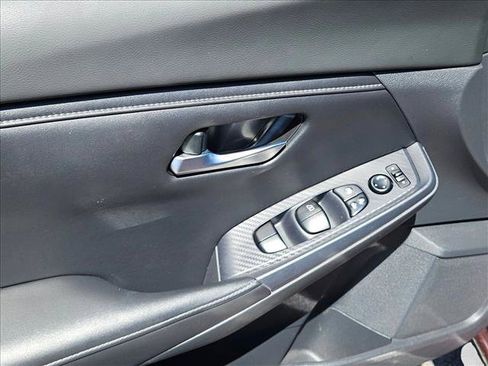 Used 2023 Nissan Sentra SV w/ All-Weather Package FWD image 10