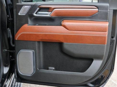 Used 2024 GMC Sierra 3500 Denali Ultimate image 23