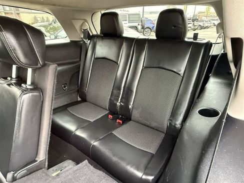 Used 2015 Dodge Journey Crossroad w/ Flexible Seating Group FWD image 18