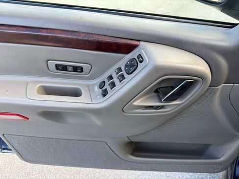 Used 2002 Jeep Grand Cherokee Laredo image 9