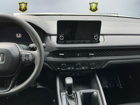 Used 2023 Honda Accord EX image 12