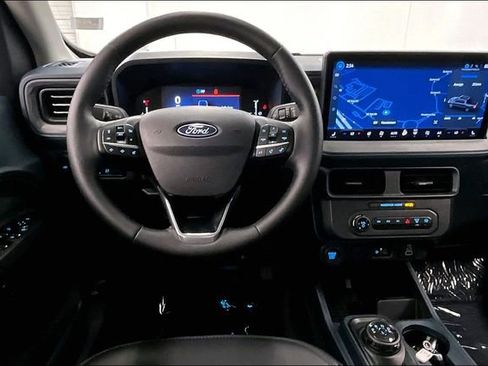 Used 2025 Ford Maverick Lariat w/ Black Appearance Package AWD/4WD image 6