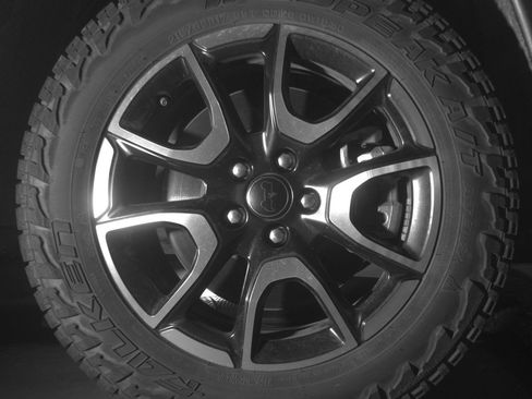 Used 2025 Jeep Compass Trailhawk AWD/4WD image 13