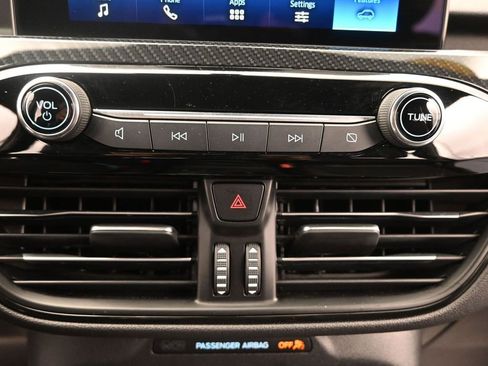 Used 2025 Ford Escape ST-Line image 32