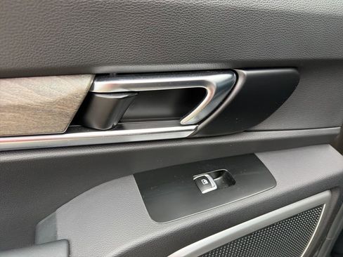 Used 2022 Kia Telluride EX w/ EX Premium Package image 26