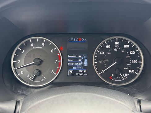 Used 2025 Nissan Sentra S image 36